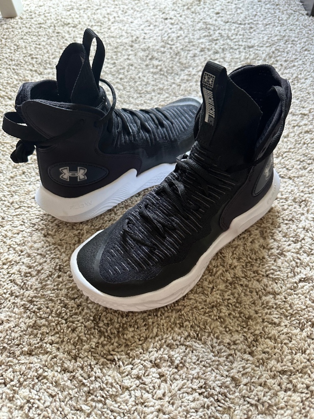 Women’s Under Armour Women's Flow Highlight Ace size 7.5